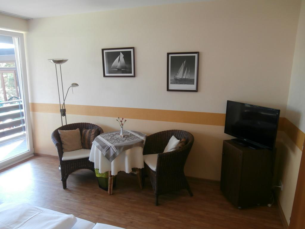 Hotel Hasselbarth Burg auf Fehmarn Luaran gambar